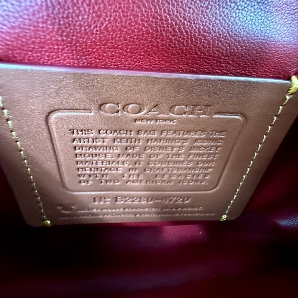 Coach x Mickey Mouse x Keith Haring kisslock bag - Picture 12 of 16